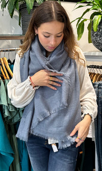 Carson Scarf Grey