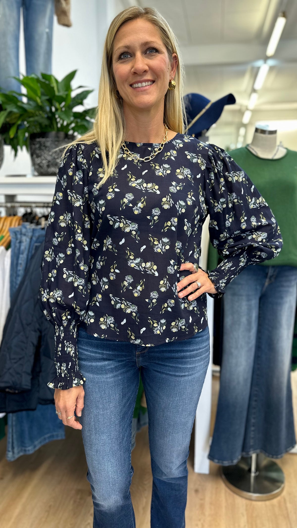 Timely Top Navy Zest