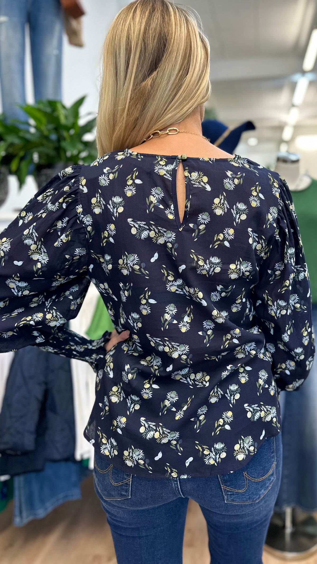 Timely Top Navy Zest