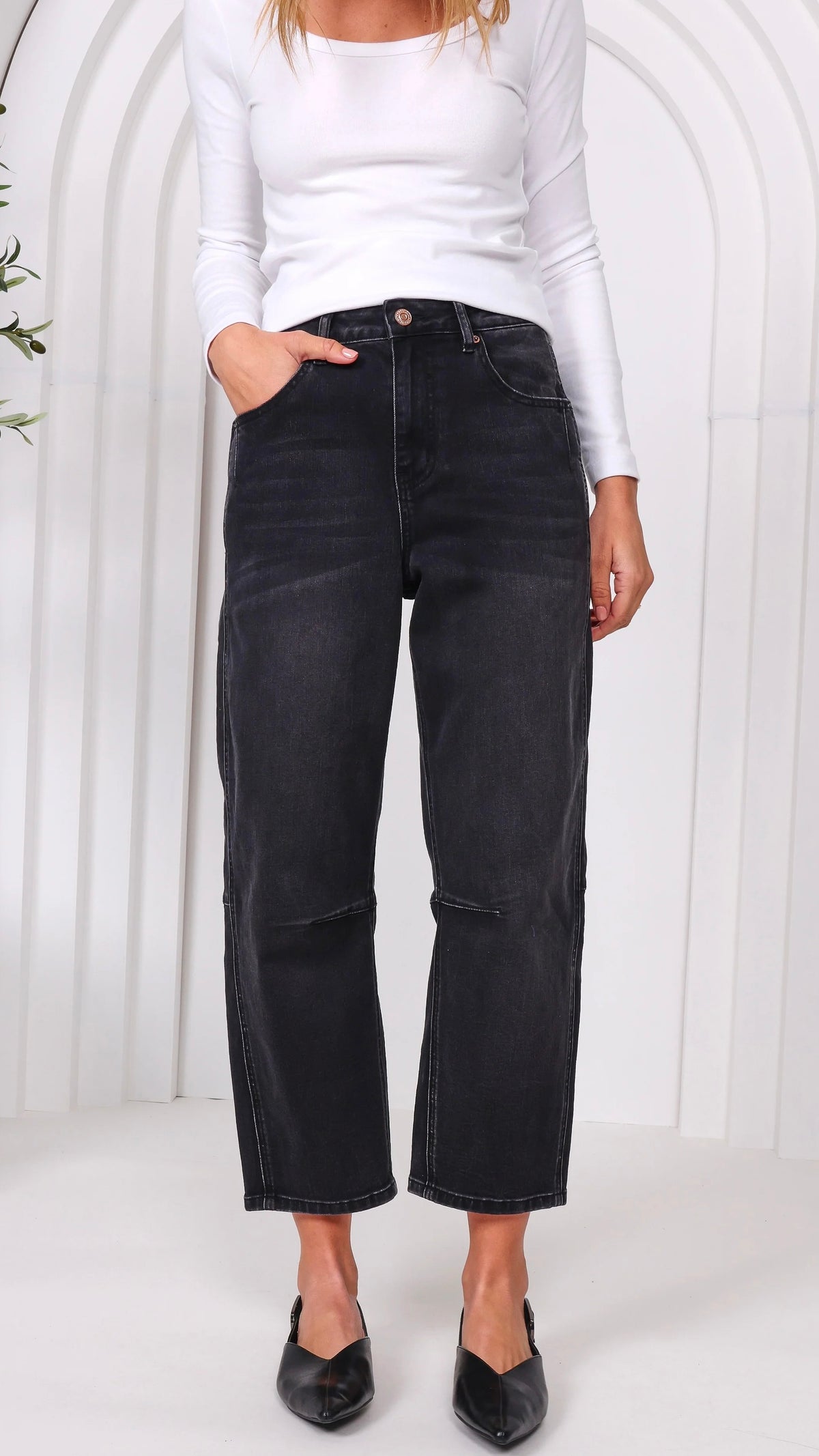 Monaco Toni Barrel Jeans Black