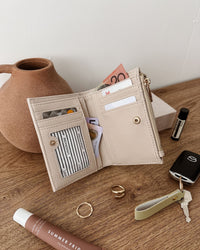 Blondie Wallet Oat