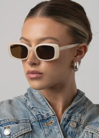 Otra Daisy Frosted Ivory/ Brown