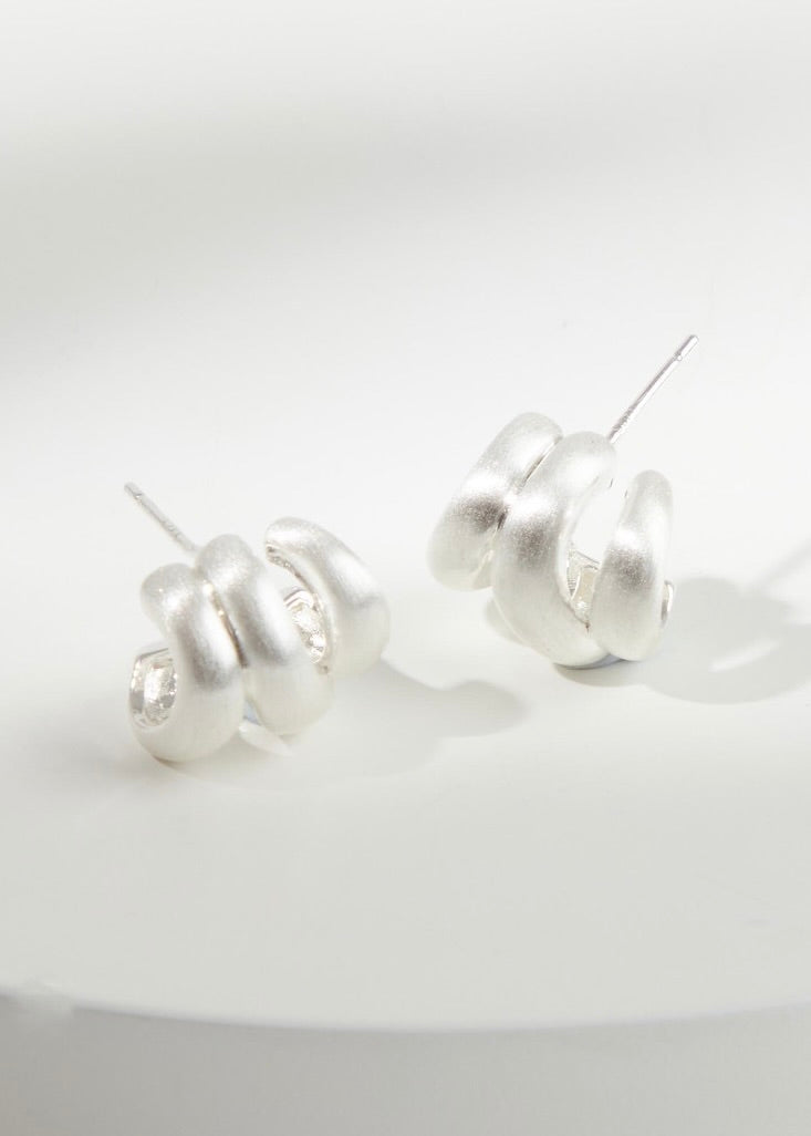 Heritage Satin Earring Silver Knot