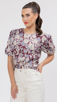 Relaxed Carefree Top Merlot Field
