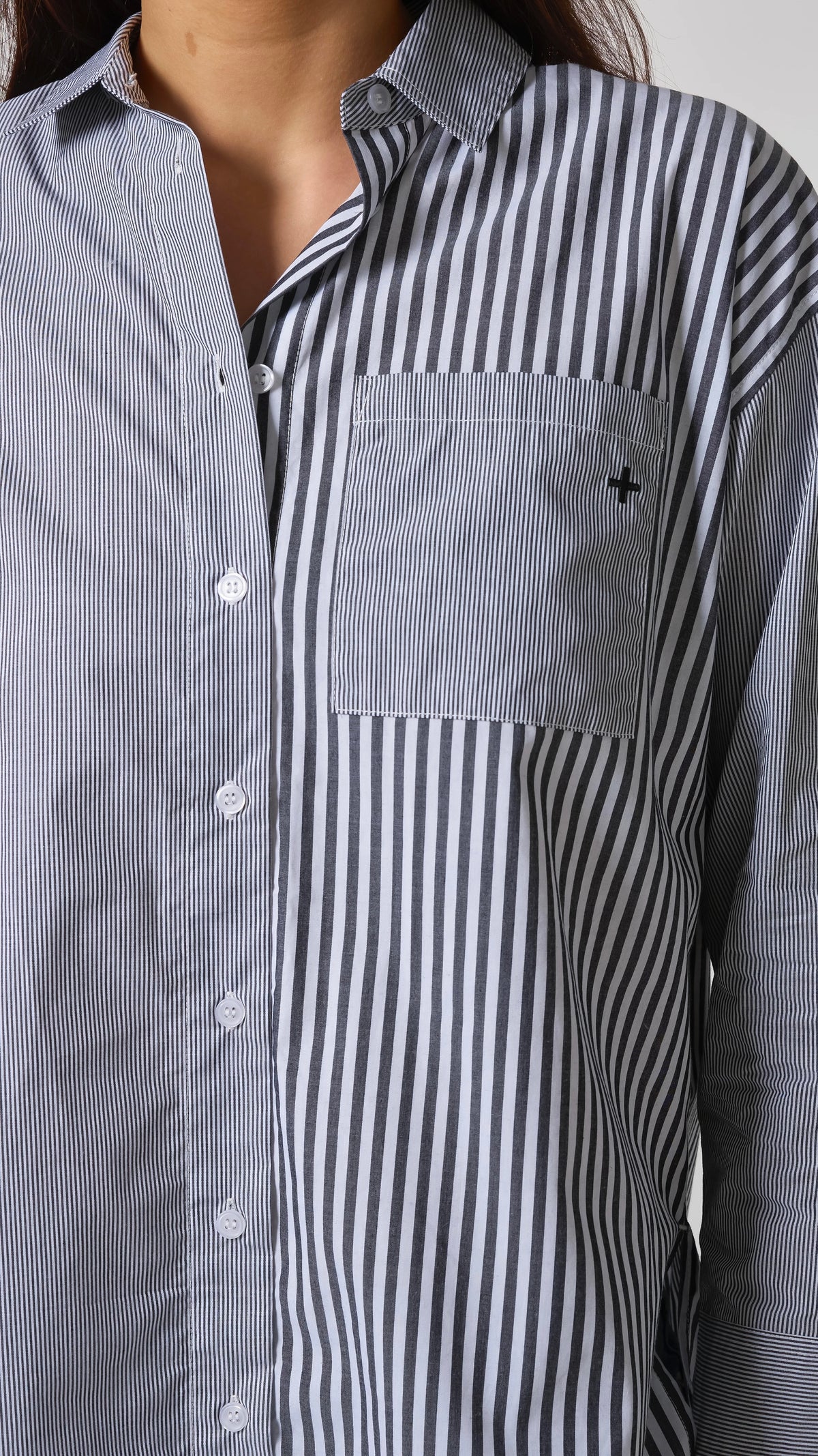 Essential Shirt Black Stripe