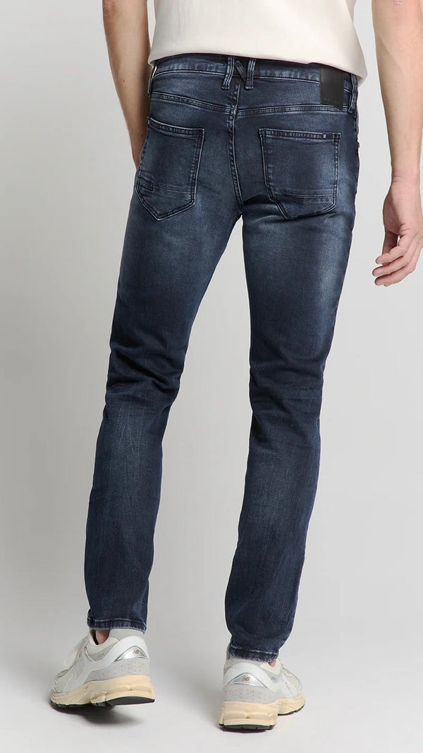 N711D95N Regular Fit 711 Dark Denim