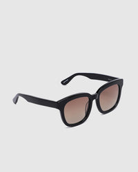 Louenhide - Esme Black
