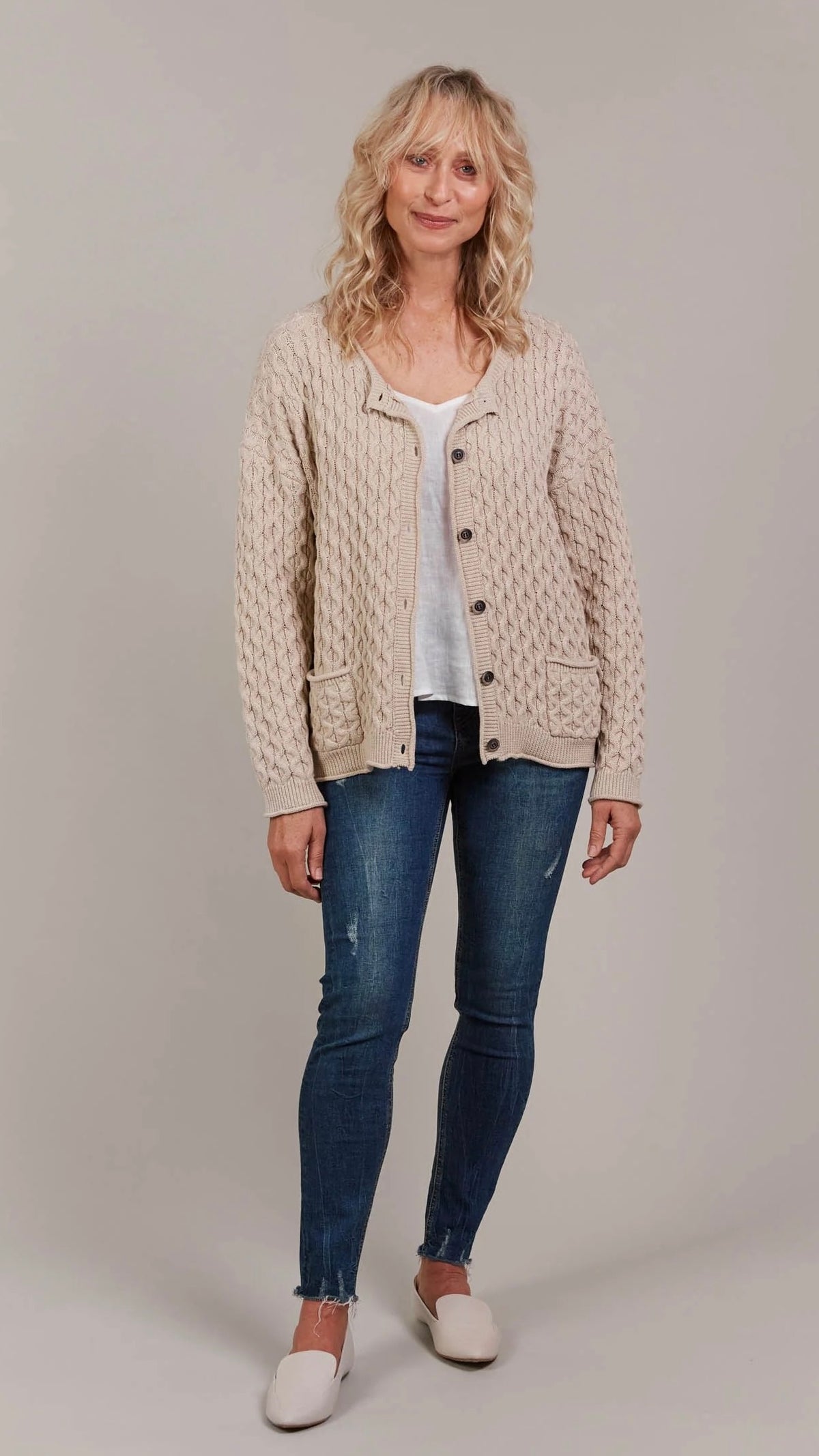 Naviva Cardigan Oat