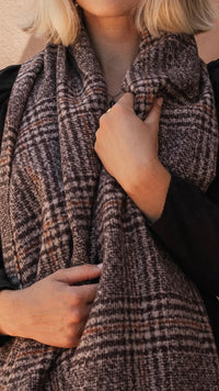 Cardiff Scarf Chocolate