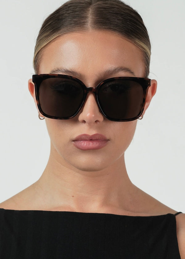Otra Betty Tortoiseshell