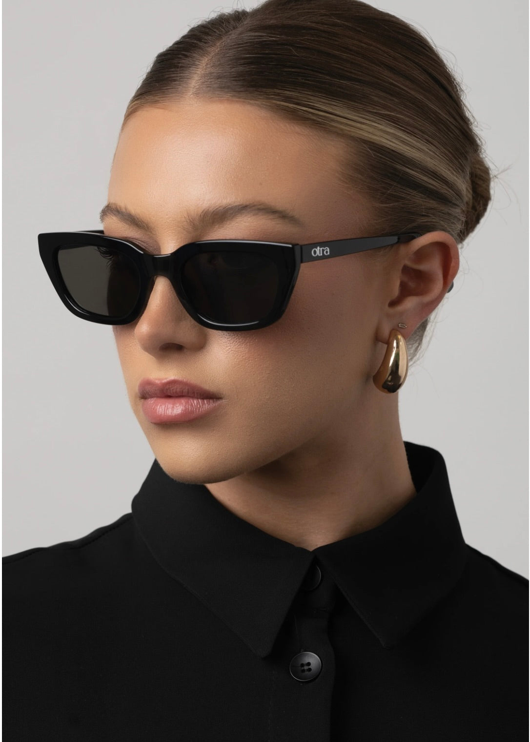 Otra Nove Black / Smoke