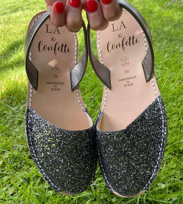 LA x Confetti Classic Avarcas Gunmetal Glitter