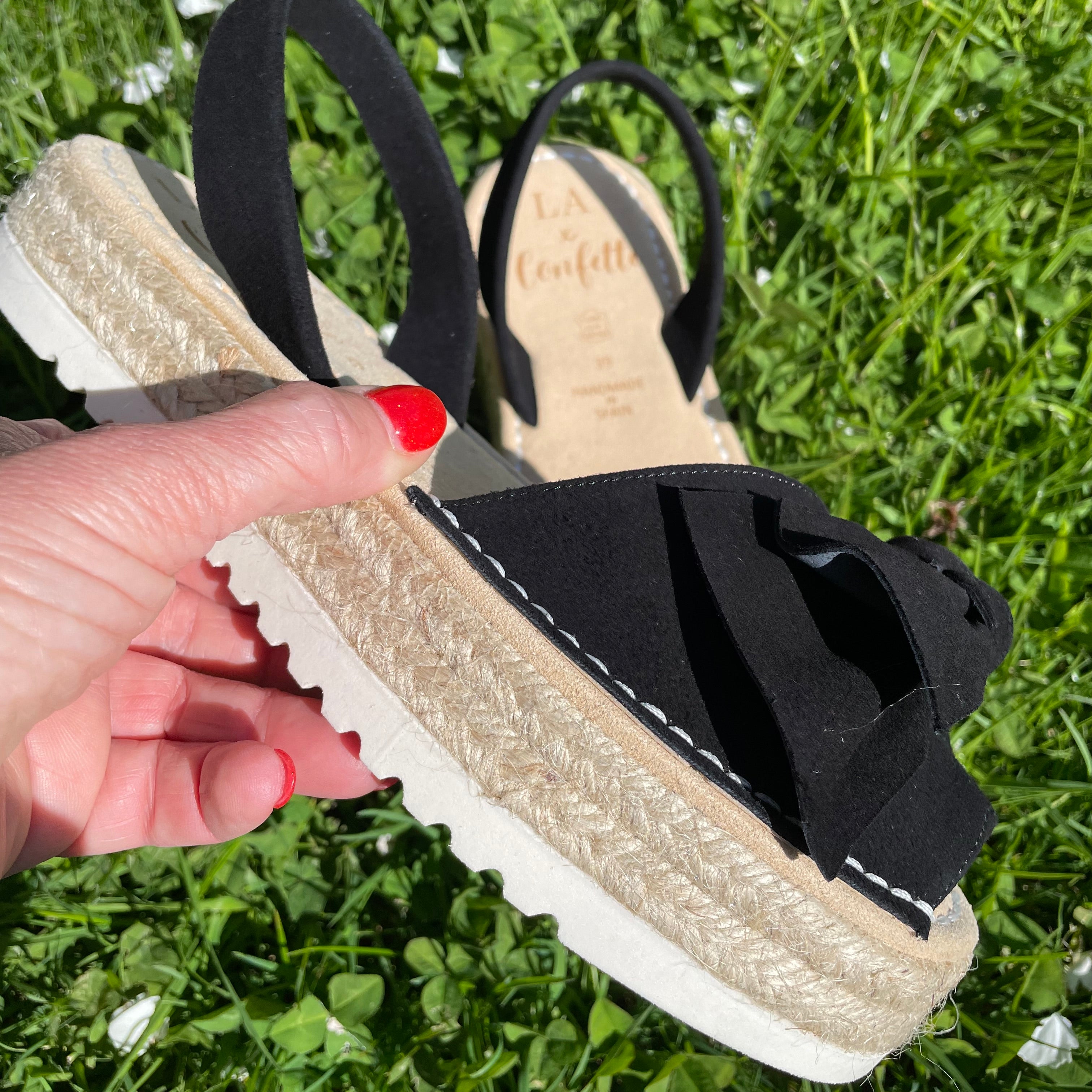Black store bow flatforms