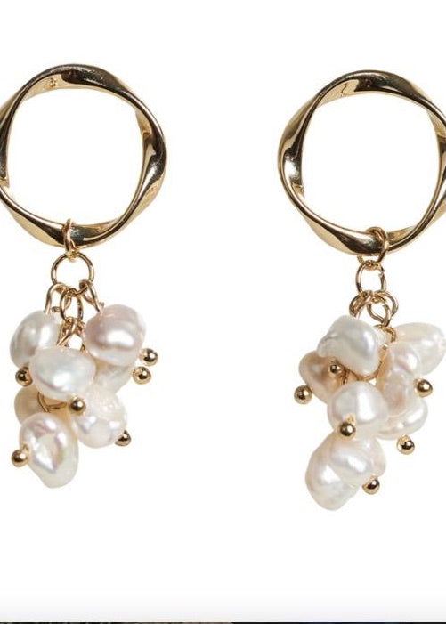 Luxe Cluster Earrings pearl round
