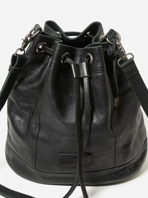 Belongil Bucket Bag Black