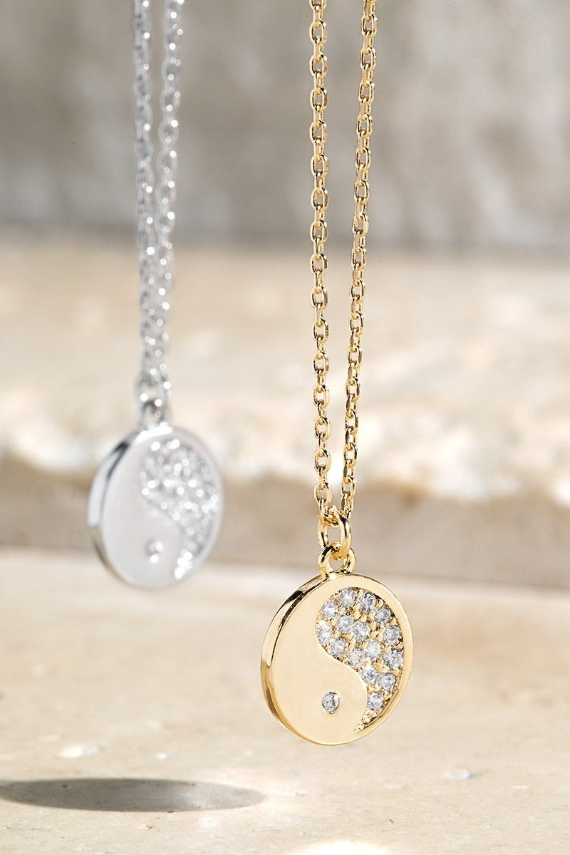 FMN119 Yin Yang Pendant Necklace Gold