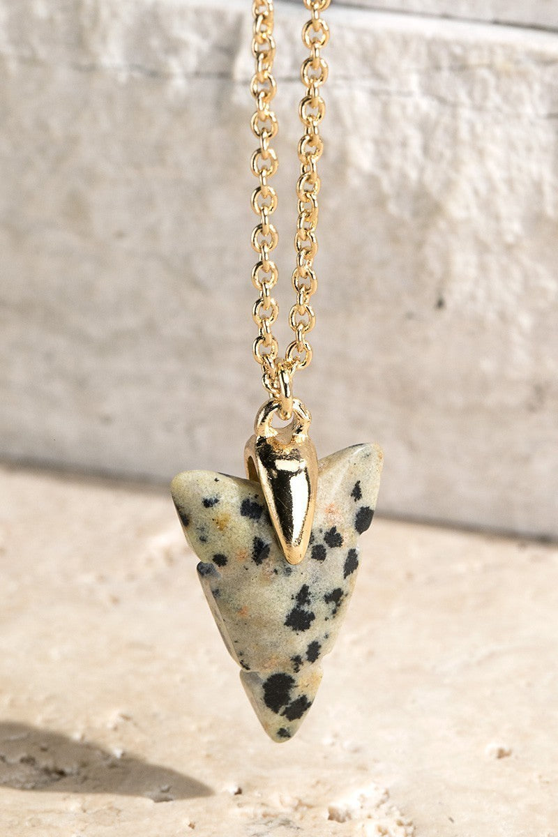FMN086 Natural Stone Arrowhead Necklace Dalmatian